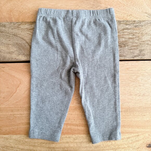 🧸 SALE! (5/$15, 8/$22, 12/$30)  Carter’s baby legging 6m baby pants unisex - Picture 2 of 4